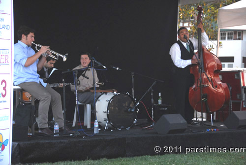 Jazz Band - by QH - Beverly Hills (May 21, 2011)
