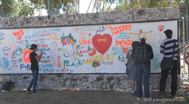 The Peace Mural (October 11, 2008)- by QH