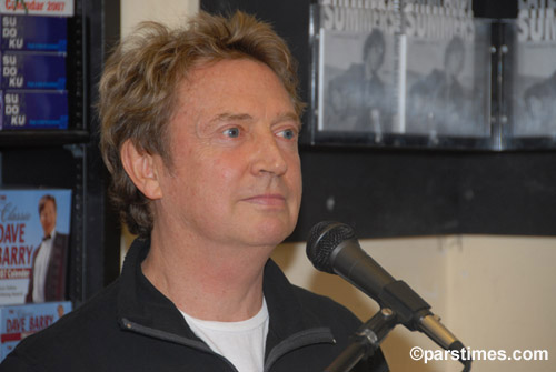 Andy Summers - Book Soup West Hollywood 4(October 4, 2006) - by QH