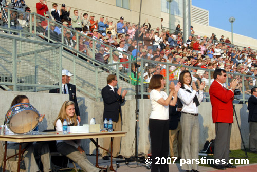 CL Keedy Tournament President & Rose Queen Dusty Gibbs & Rose Parade Princesses (December 30, 2007) - by QH