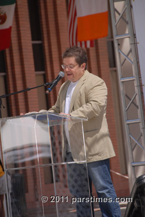 Patton Oswalt - USC (May 1, 2011) - by QH