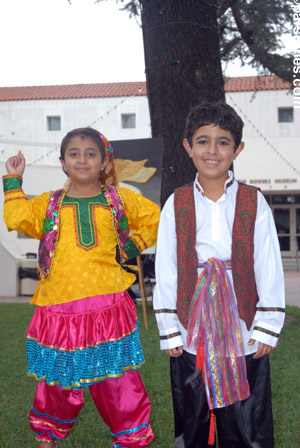Zoroastrian Children - Persian Arts and Culture Festival at Bowers Museum (July 30, 2006) - by QH