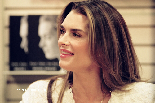 Brooke Shields book signing in Century City, May 6, 2005 - by QH