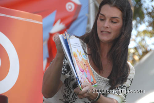 Brooke Shields - UCLA (April 25, 2009) by QH