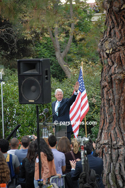 President Bill Clinton at UCLA (October 13, 2006)  - by QH