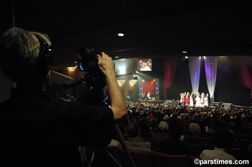 Church of Scientology Choir - Dorothy Chandler Pavilion (December 24, 2005) - by QH