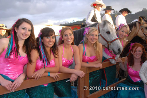 Members of the Giddy Up Gals Equestrian Drill Team - Burbank (December 29, 2010) - by QH