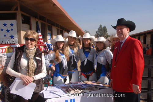 President of the tournament Rick Jackson & All American Cowgirl Chicks - Burbank (December 30, 2011) - by QH