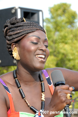 Amelie M'Baye from Senegal  (African/Vocal) - Beverly Hills (June 10, 2007) - by QH