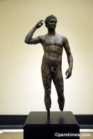 Bronze statue of a victorious athlete. c. 310 B.C. - The Getty Villa, Malibu (July 31, 2006) - by QH