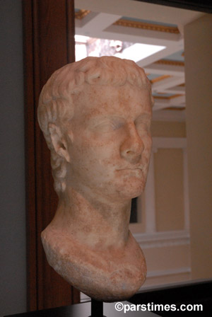 Sculpture of Caligula, The Getty Villa, Malibu (July 31, 2006) - by QH