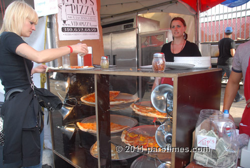 Pizza  (September 25, 2011) - by QH