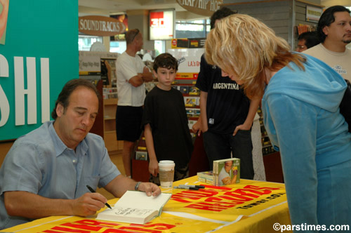 Jim Belushi Booksigning at Tower Records in Sherman Oaks (June 10, 2006) - by QH