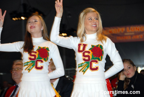 USC Cheerleaders - Pasadena (December 31, 2006) - by QH