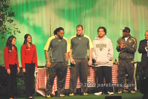 Oregon Football Players  - Pasadena (December 31, 2009) - by QH