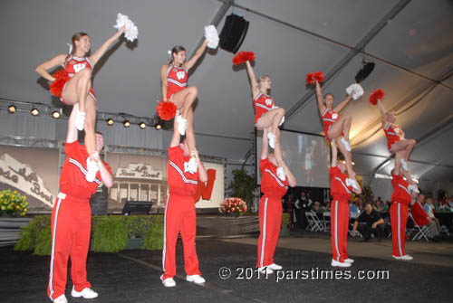 University of Of Wisconsin Cheerleaders - Pasadena (January 1, 2012)