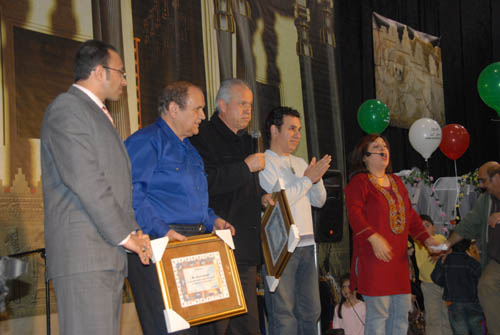 Award presentation, Sassan Kamali, Hossein Majid, Korous, Nadereh Salarpour (March 22, 2009) - by QH