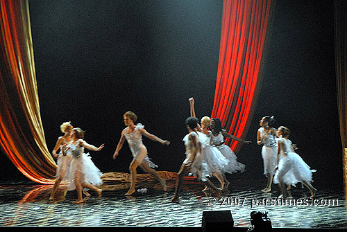 LA Contemporary Dance Company - (December 24, 2007) (December 24, 2007)- by QH