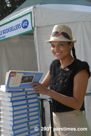 Victoria Rowell (April 29, 2007) - by QH