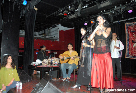 Niyaz & Sussan Deyhim Concert (August 30, 2006) - by QH