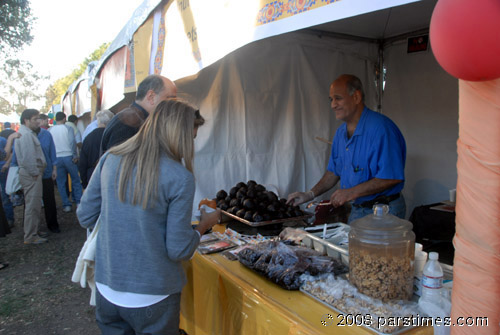 Food Vendors - by QH