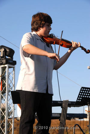 Jonathan playing the violin - by QH