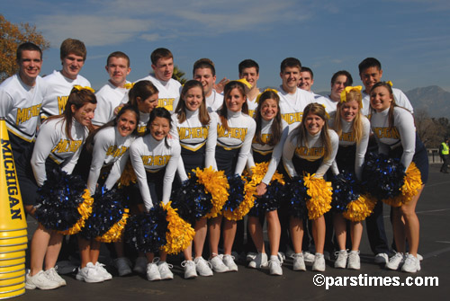 University of Michigan Cheerleaders - Pasadena (December 31, 2006) - by QH