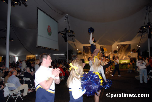 University of Michigan Cheerleaders - Pasadena (December 31, 2006) - by QH