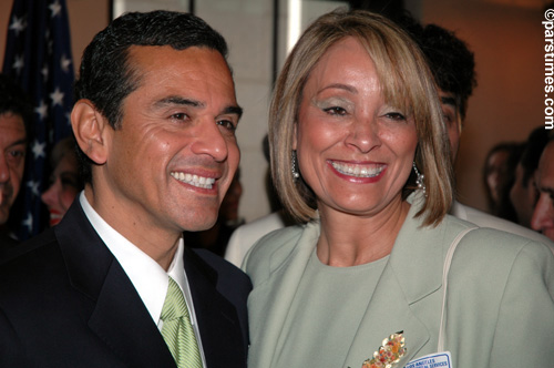 Zara Spohn (Jewel of Persia) & Mayor Antonio Villaraigosa (March 17, 2006) by QH