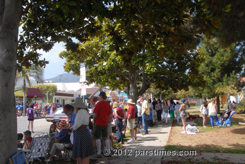 Spectators - Pacific Palisades (July 4, 2012) - By QH