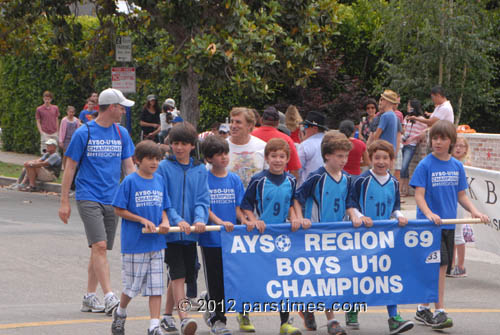 AYS Region 69 Boys U-10 Champions - Pacific Palisades (July 4, 2012) - By QH