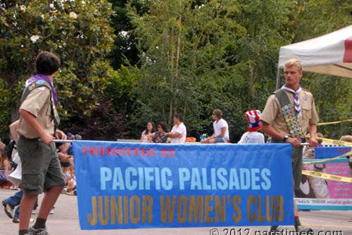 Palisades Juniro Womens Club - Pacific Palisades (July 4, 2012) - By QH
