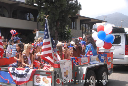Girl Scouts - Pacific Palisades (July 4, 2012) - By QH