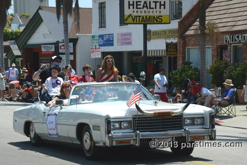 Grand Marshal's car - Pacific Palisades (July 4, 2013) - by QH