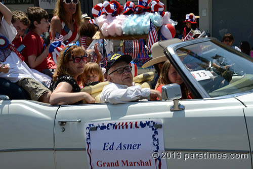 Ed Asner - Pacific Palisades (July 4, 2013) - by QH