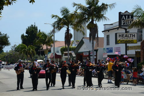 The Mariachi Conservatory - Pacific Palisades (July 4, 2013) - by QH