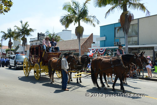 The Wells Fargo Stagecoach - Pacific Palisades (July 4, 2013) - by QH
