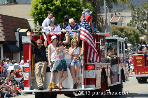 People riding on a fire truck  - Pacific Palisades (July 4, 2013) - by QH