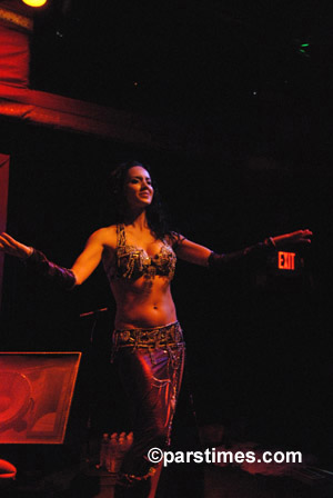 Belly Dancer - Santa Monica (January 5, 2007) - by QH