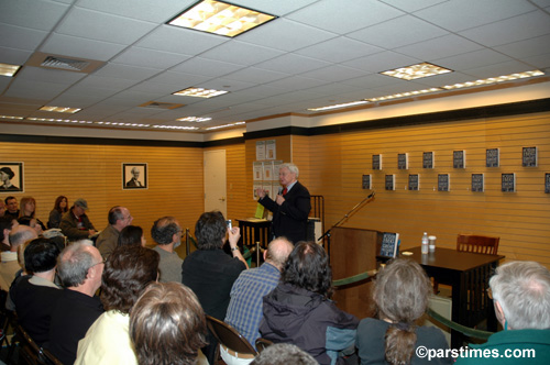 Roger Ebert Book Signing, Santa Monica (March 7, 2006) - by QH