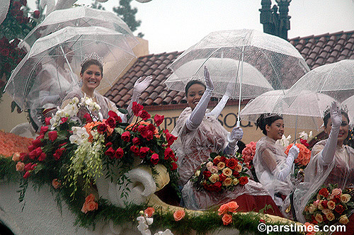 Rose Queen & Royal Court - Rose Parade, Pasadena (January 2, 2006) - by QH
