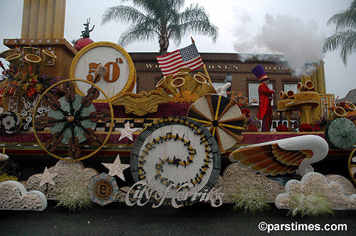 Magical Music Machine (City of Cerritos) - Rose Parade, Pasadena (January 2, 2006) - by QH
