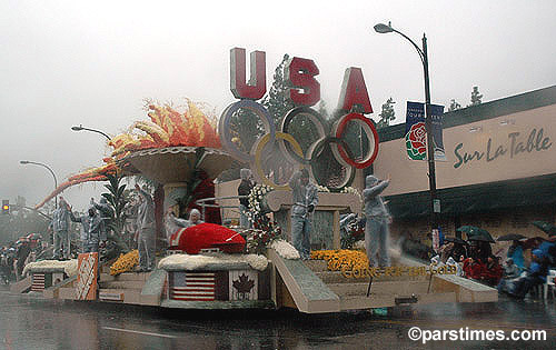 Home Depot's Float 'Going for the Gold' - Rose Parade, Pasadena (January 2, 2006) - by QH