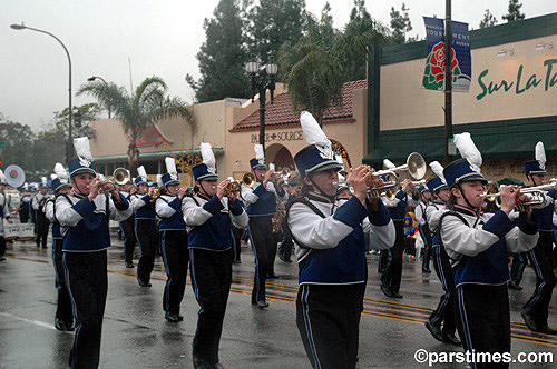 Danvers High School Falcon Band (Massachusetts) - Rose Parade, Pasadena (January 2, 2006) - by QH