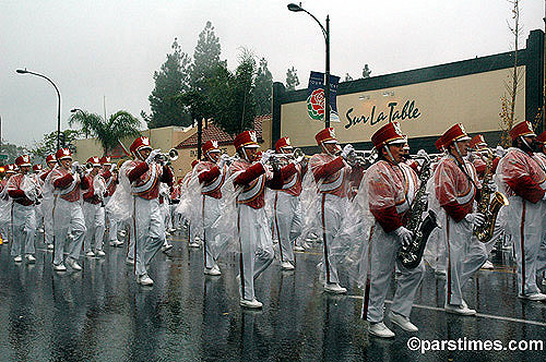 Pasadena City College Honor Band - Rose Parade, Pasadena (January 2, 2006) - by QH