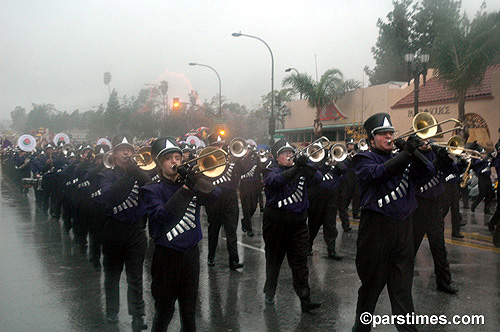 Fayettville High School Marching Bulldog Band - Rose Parade, Pasadena (January 2, 2006) - by QH