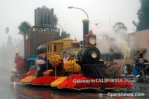 City of Ontario's 'Gateway to California Magic' - Rose Parade, Pasadena (January 2, 2006) - by QH