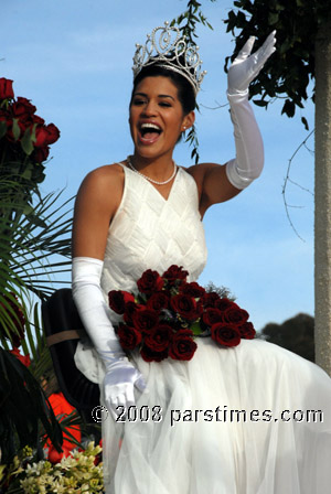 Rose Queen Dusty Gibbs waves in the 119th Rose Parade in Pasadena - Pasadena (January 1, 2008) - by QH