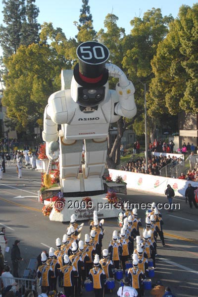Honda's ASIMO humanoid robot (January 1, 2009)- by QH