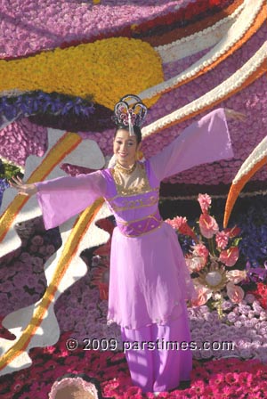 Woman riding the China Airlines Float(January 1, 2009)- by QH